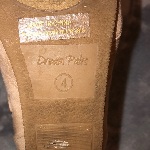 cream/tan wedges - Picture 3 of 3